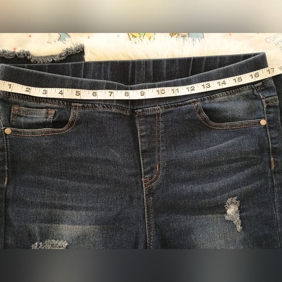 Lovesweet Denim Jegging Distressed Dark Blue Jeans, Women's Size L - Picture 8 of 10